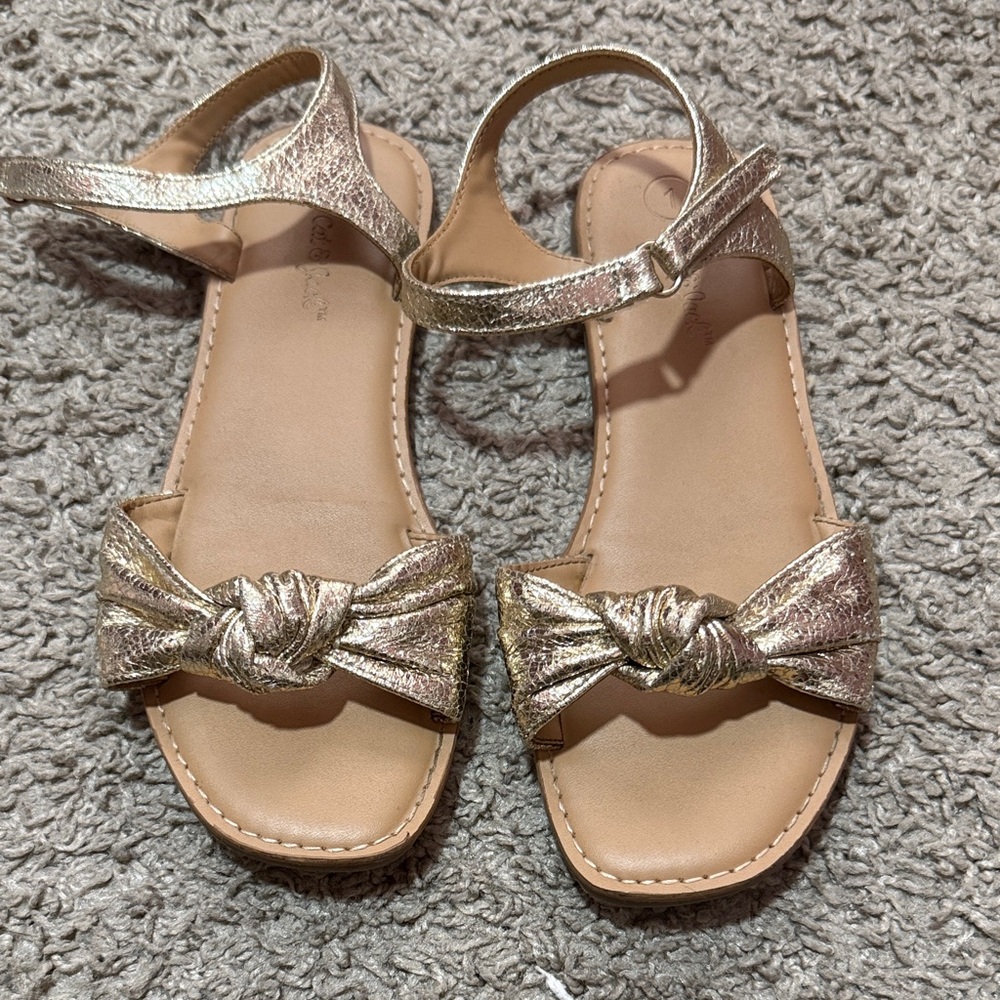 Girl sandals
